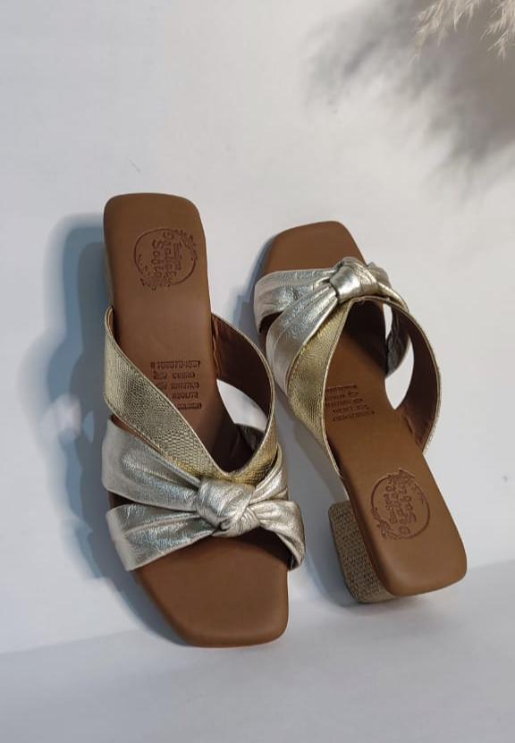 TACON ORO (CY1685)