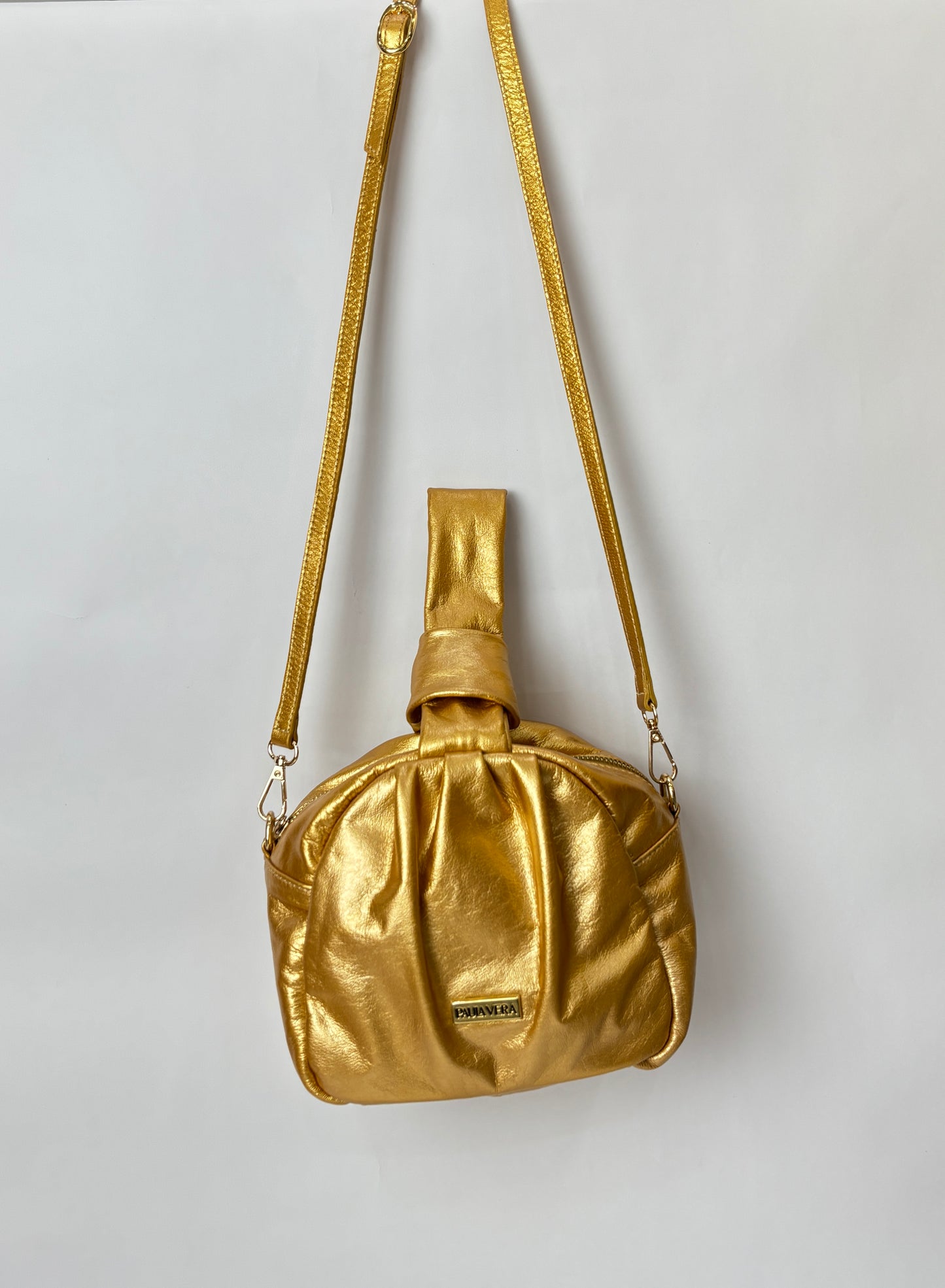BOLSO CUERO DORADO (881)
