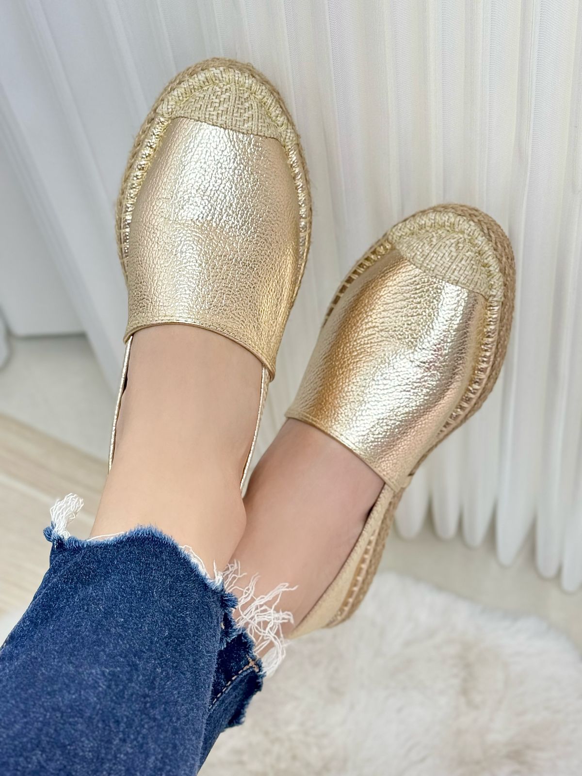 ESPADRILAS EN CUERO (D101)
