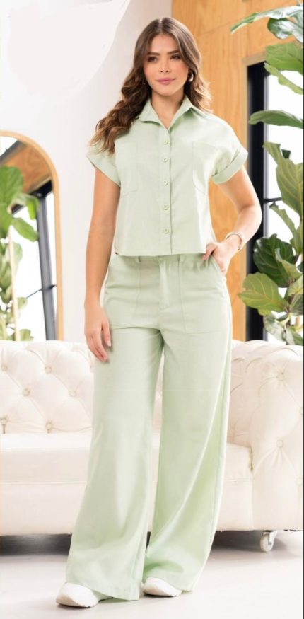 SET DE PANTALON Y CAMISERA (B45037163)